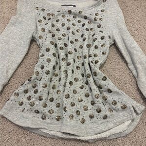 Deletta Gray Long Sleeve Top with Gold Accents